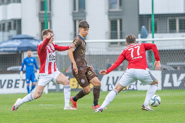 假动作吸引 假动作吸引